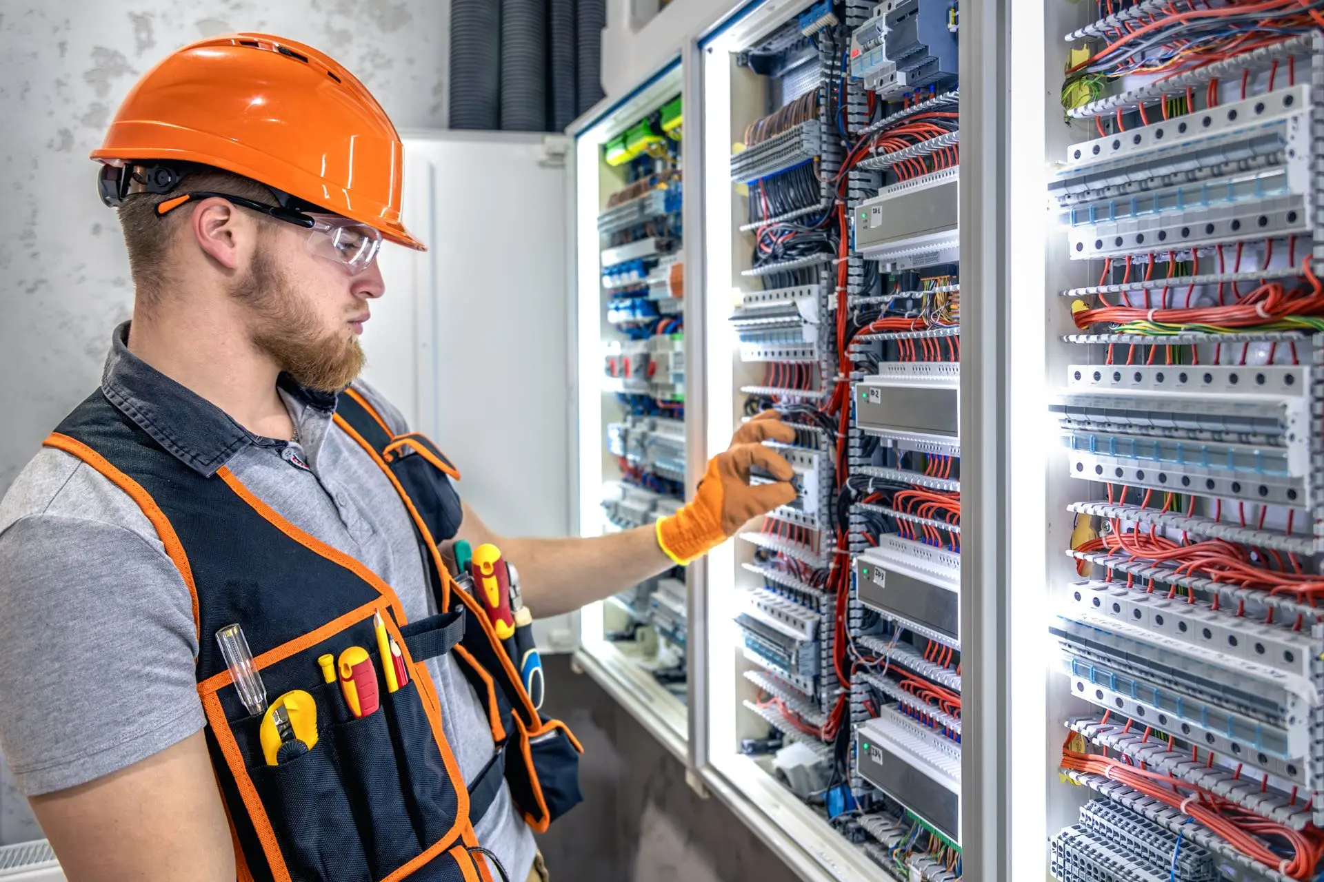 electrician -works-in-a-switchboard-
